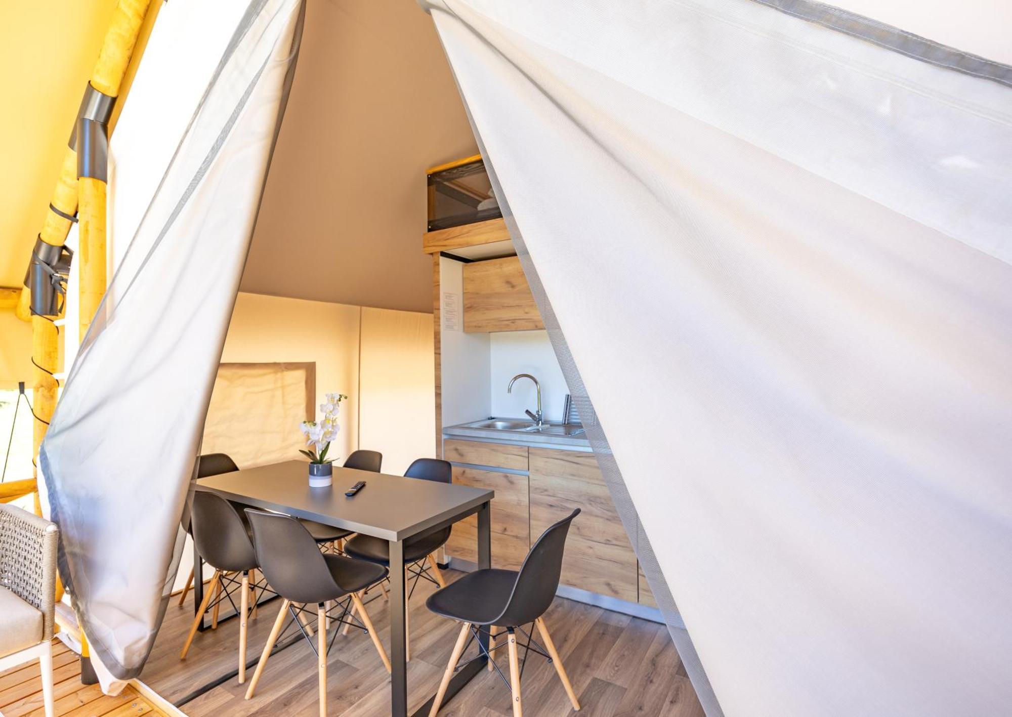 Camp Dole Zivogosce - Mobile Home And Glamping Tent Kültér fotó