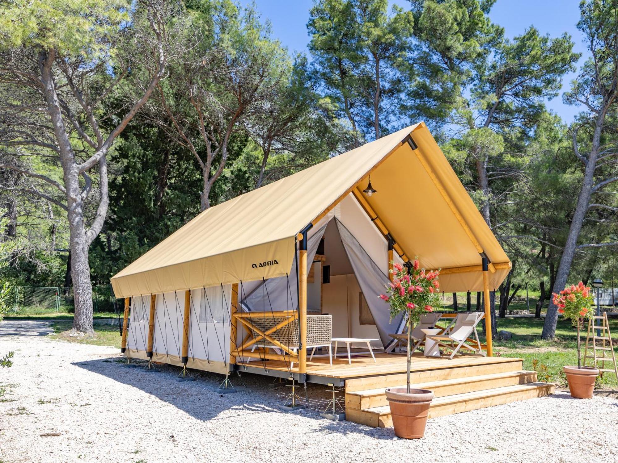 Camp Dole Zivogosce - Mobile Home And Glamping Tent Kültér fotó
