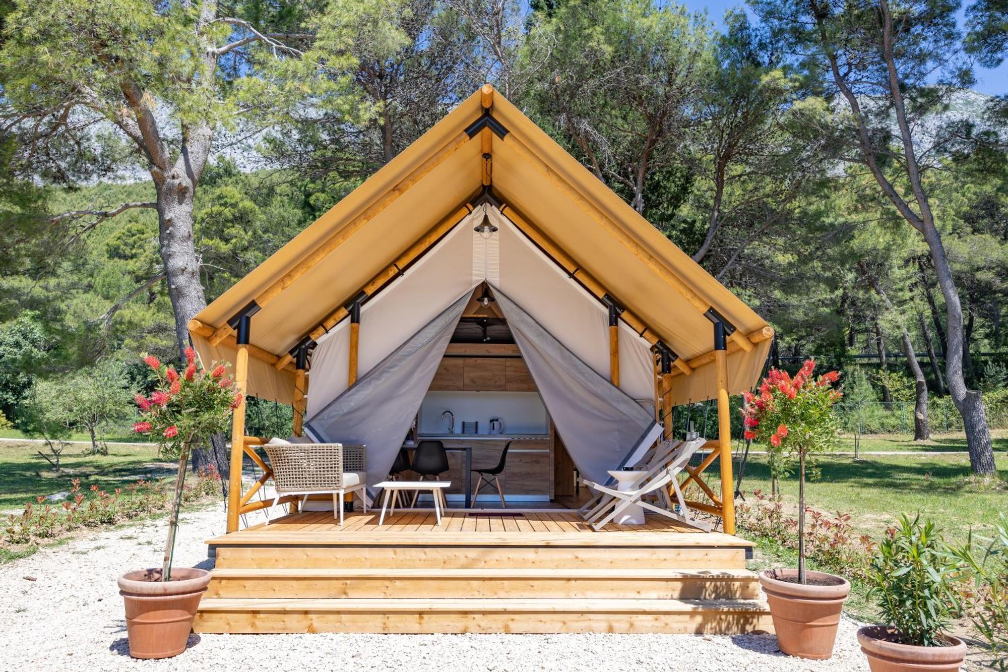 Camp Dole Zivogosce - Mobile Home And Glamping Tent Kültér fotó